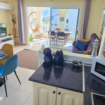 Mona's Point Tenerife - Aircon, Private Parking And Heated Pool 公寓 *
